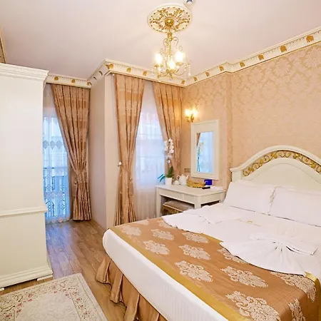 White House Hotel 4*
