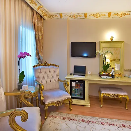 Hotel White House 4*