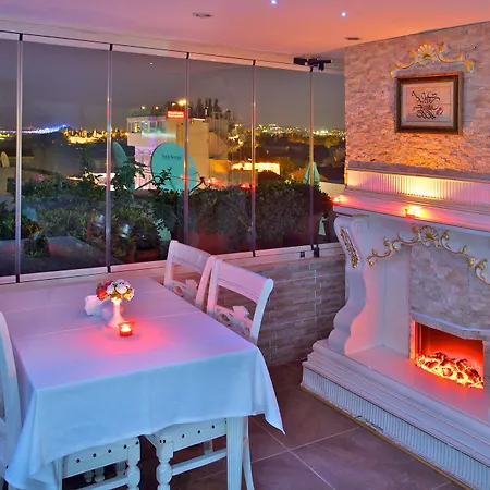 Hotel White House 4*