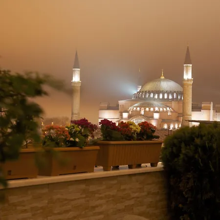 White House Hotel 4*