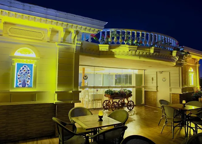 White House Hotel 4*