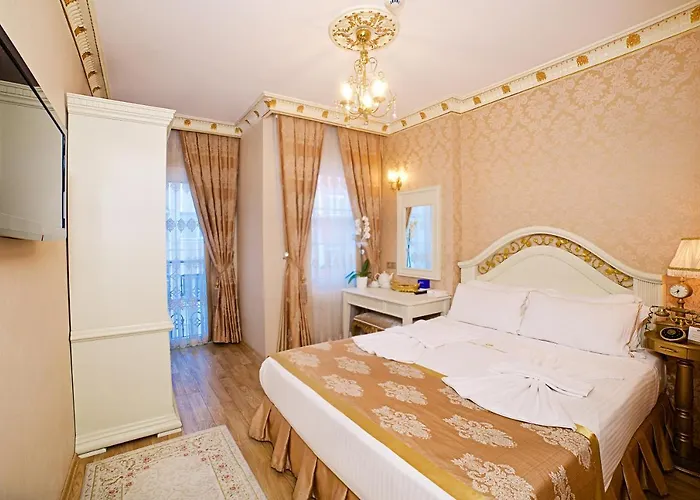 White House Hotel 4*