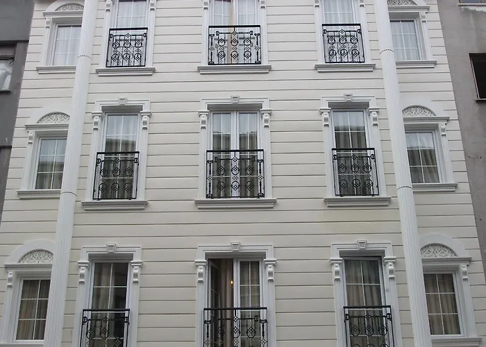 White House 4* Istanbul