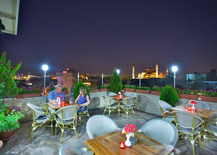 Hotel White House 4*