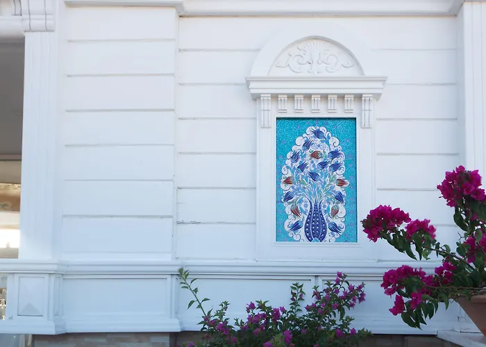 Hotel White House 4*