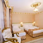 فندق وايت هاوس 4*