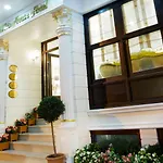 وايت هاوس 4*