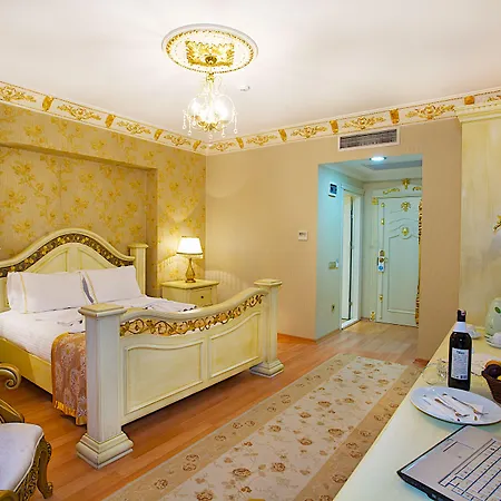 وايت هاوس 4*