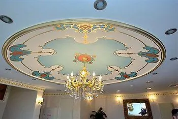 Hotel White House