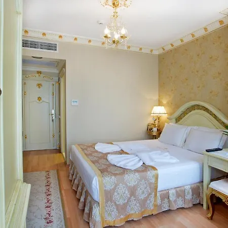 Hotel White House